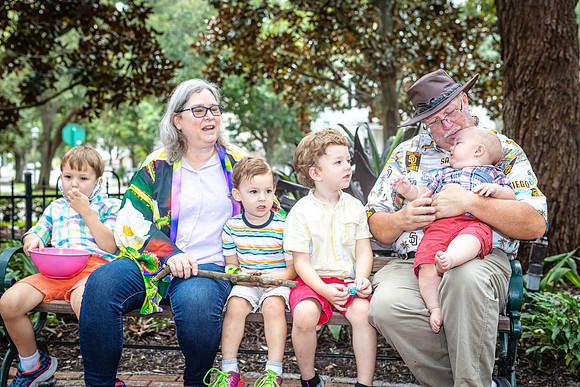20220928-Sharon-HeartSwell-Family-Session-5322-