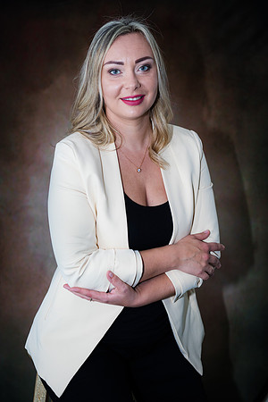 20220803-Headshot-Jane-3830