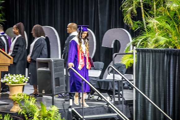 20220524-High-School-Graduation-Isabela-3351