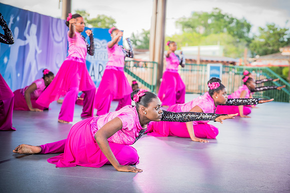 Disney-Springs-Dance-Show-1105.jpg
