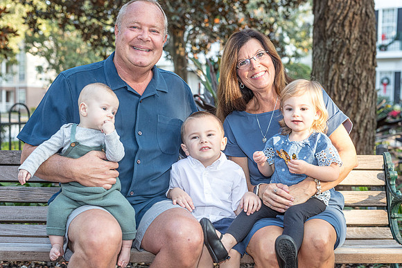 20221211-Lori-Laake-Family-Session-7435