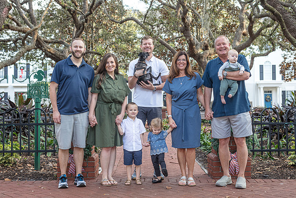 20221211-Lori-Laake-Family-Session-7426