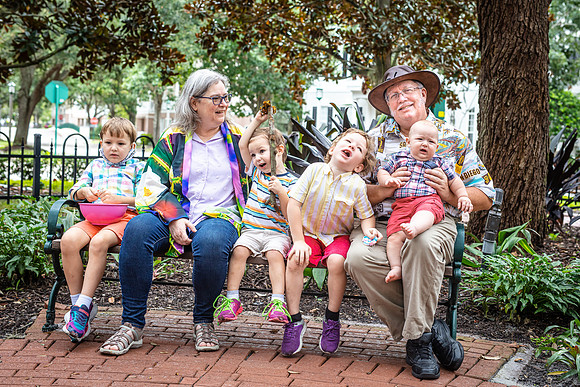 20220928-Sharon-HeartSwell-Family-Session-5315