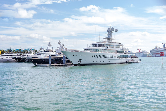 Miami-Millionaire-Row-Island-Queen-Cruise-3426s