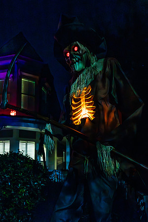Halloween-Houses-Celebration-2024-2677