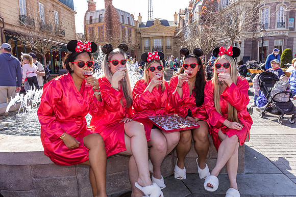 Valentine-Session-Momsies-Disney-Epcot-2022-1001