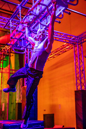 Planet-Obstacle-Adults-Night-0162