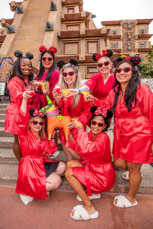 Valentine-Session-Momsies-Disney-Epcot-2022-0901