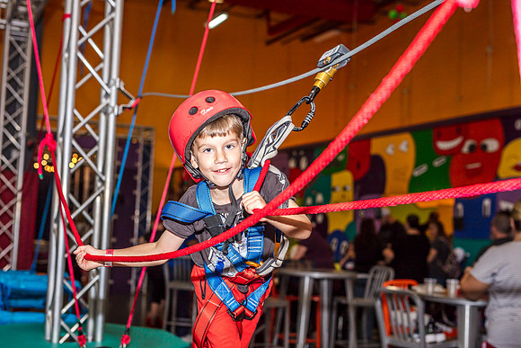 Henry-7th-Birthday-Planet-Obstacle-2290J