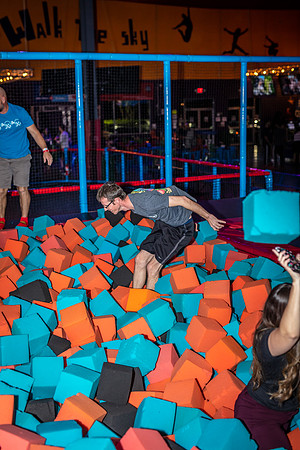 Planet-Obstacle-Adults-Night-0025