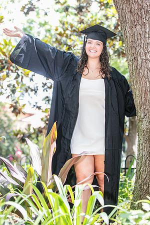 20250502-Lucinda-grad-session-9544-