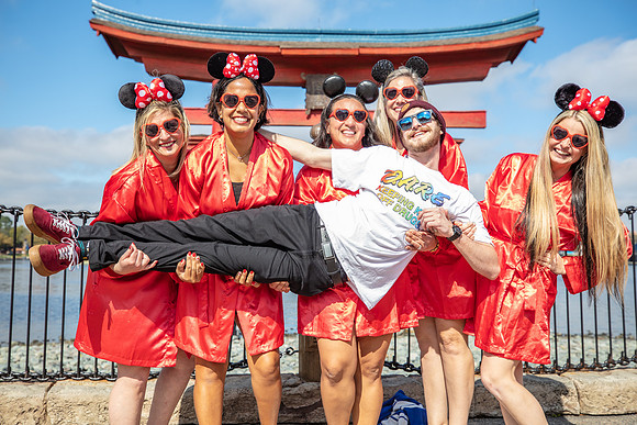 Valentine-Session-Momsies-Disney-Epcot-2022-0986-