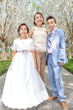 20240427-Mariana-Esquibel-Emma-First-Communion-9019