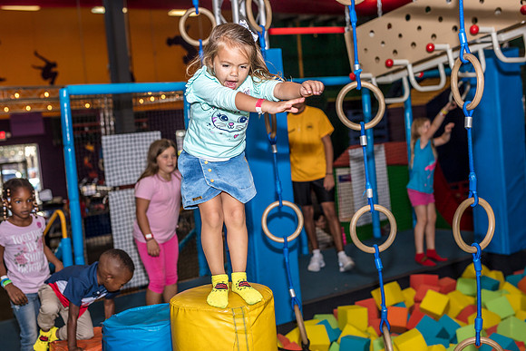 Henry-7th-Birthday-Planet-Obstacle-2416