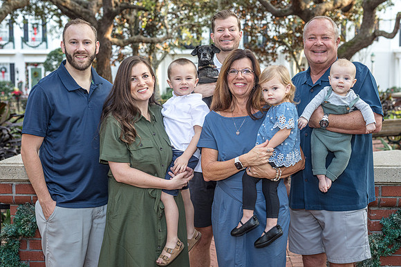 20221211-Lori-Laake-Family-Session-7424