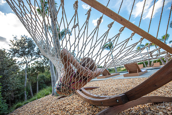 20220923-Reunion-Vacation-Home-4899m-hammock-