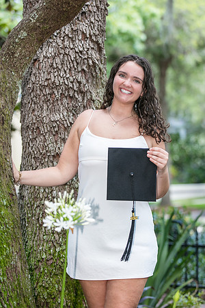 20250502-Lucinda-grad-session-9522-