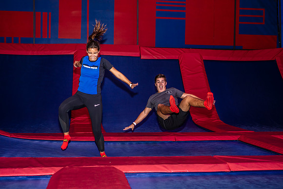 Planet-Obstacle-Adults-Night-0134
