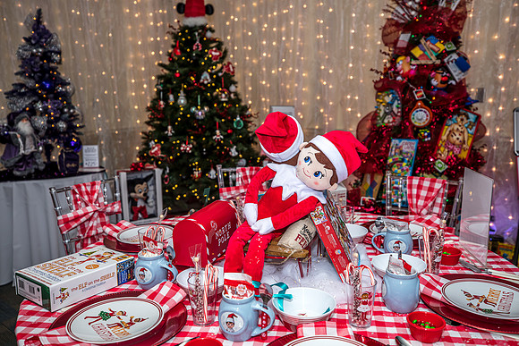 Celebration-Holiday-Home-Tour-2022-Stop1-851-Celebration-Ave-Town-Hall-6890