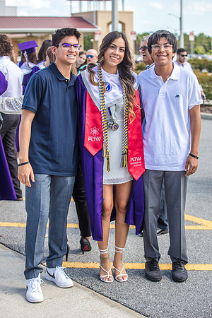 20220524-High-School-Graduation-Isabela-3410