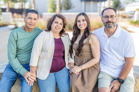 20241130-Elsbeth-Arce-Family-Session-Evermore-5082