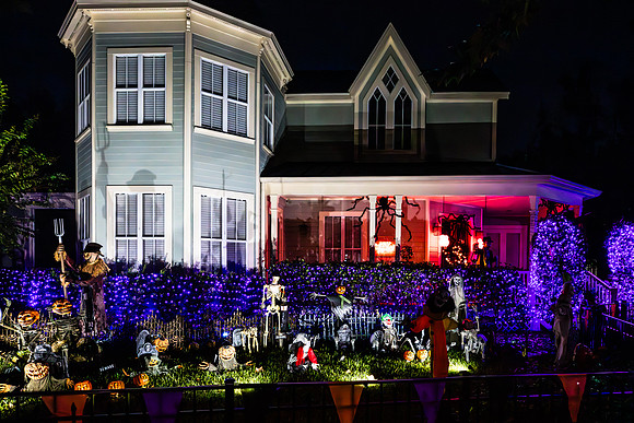 Halloween-Houses-Celebration-2024-2726