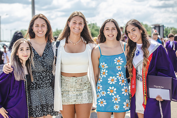 20220524-High-School-Graduation-Isabela-3386