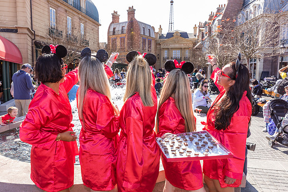 Valentine-Session-Momsies-Disney-Epcot-2022-1002