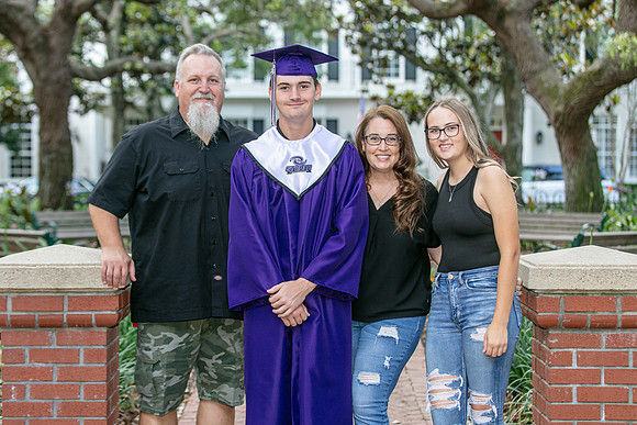 20250503-Senior-Session-Cal-Dar-9845