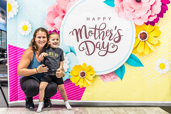 20220507-Burn-Boot-Camp-Mother-Day-Lara-Soranno_2588-