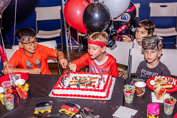 Henry-7th-Birthday-Planet-Obstacle-2382-