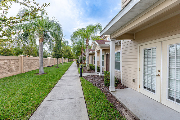 20240807-West-Lucaya-Village-Resort-Townhouse-1-1684