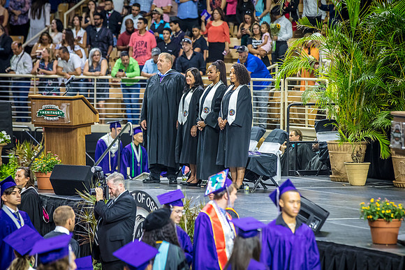 20220524-High-School-Graduation-Isabela-3336