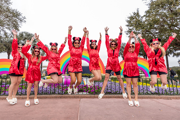 Valentine-Session-Momsies-Disney-Epcot-2022-0837