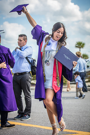 20220524-High-School-Graduation-Isabela-3430