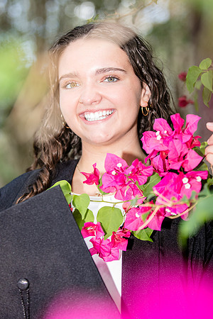 20250502-Lucinda-grad-session-9484-