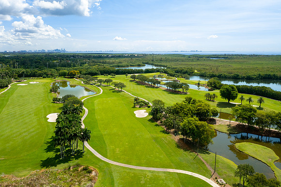 Golf-field-Miami-1440323765