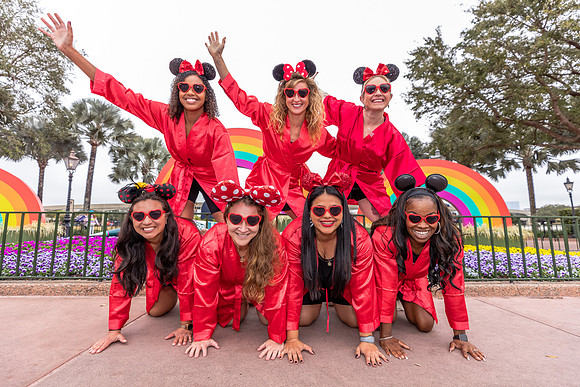 Valentine-Session-Momsies-Disney-Epcot-2022-0852