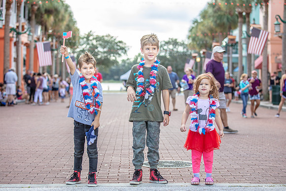 Veterans-Day-Parade-Celebration-2776-