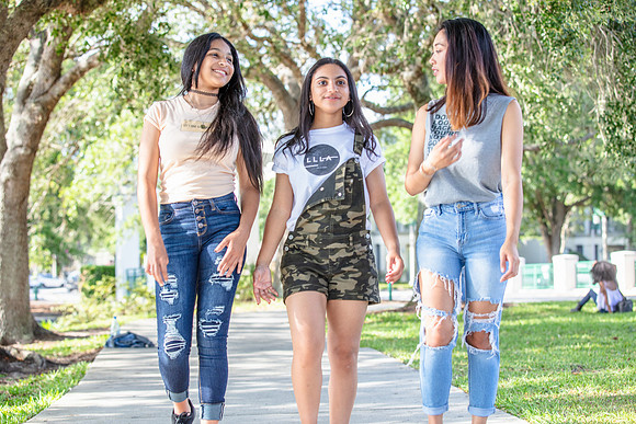 LLLA-APPAREL-KANDY-KLOTHING-Photoshoot-2779