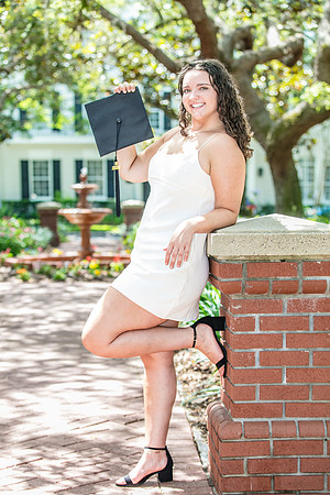 20250502-Lucinda-grad-session-9584-