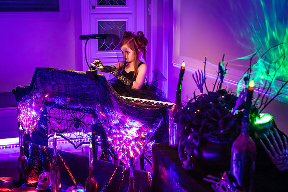 20221029-Piano-Masquerade-Concert-Bobby-Sedwick-6316
