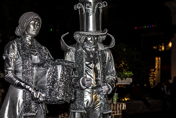 People_Artist_Disney-Springs_Statue-6877.jpg