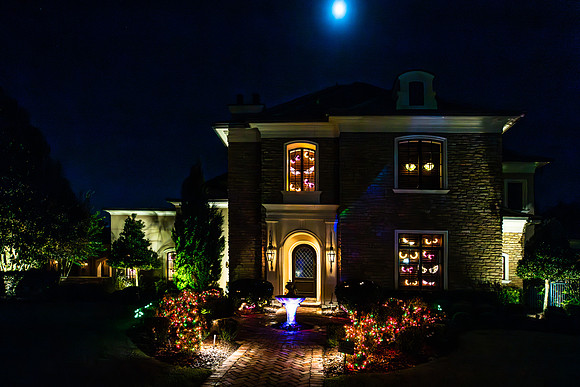 Halloween-Houses-Celebration-2024-2723