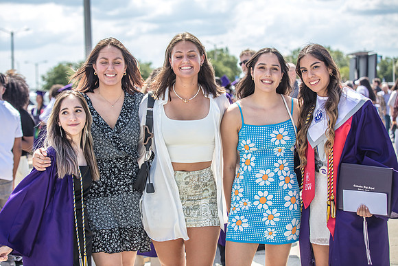 20220524-High-School-Graduation-Isabela-3391