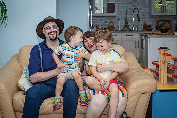 20220928-Sharon-HeartSwell-Family-Session-5506-