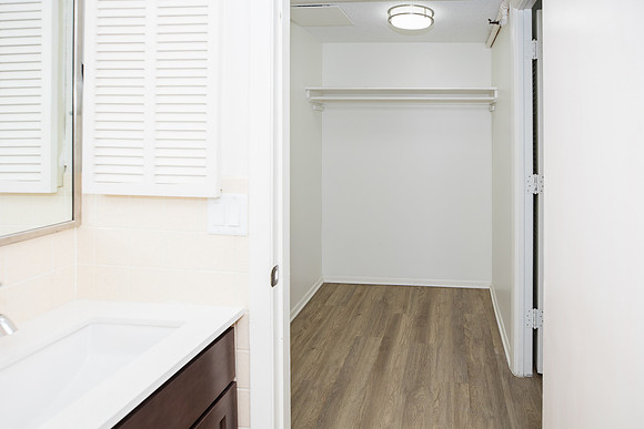 20240610-Kinneret-Apartments-Orlando-0619