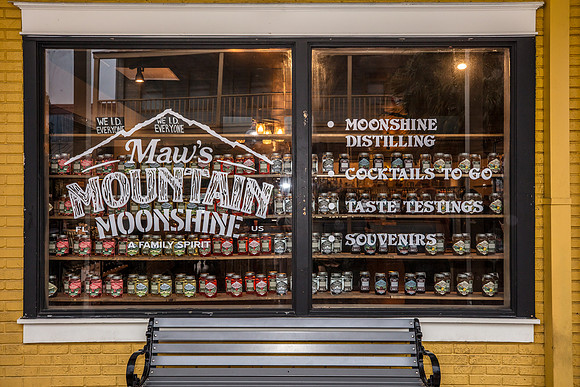 20250123-Maws-Mtn-Moonshine-Old-Town-Grand-Opening-8345
