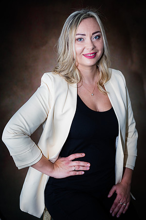 20220803-Headshot-Jane-3836-
