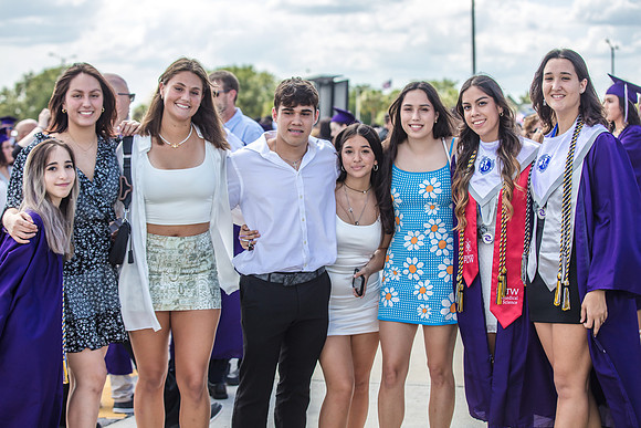 20220524-High-School-Graduation-Isabela-3394